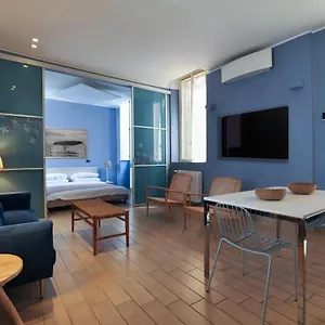 Charming 5 Vie Apt. Center Apartment