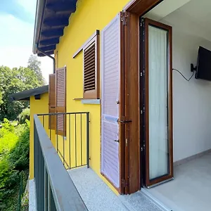 Appartamento Con Balcone Affascinante A Cadorago, Fino Mornasco